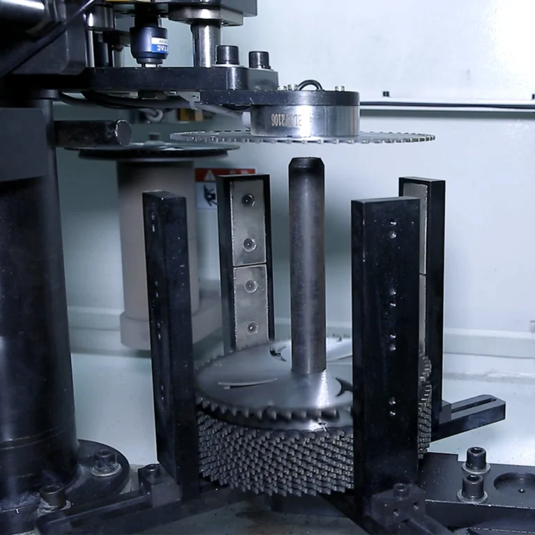 UB-PX305J Full Automatic Sand Blasting Machine (Robot Arm)